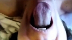 Cumming in mouth of my horny mature slut. Amateur